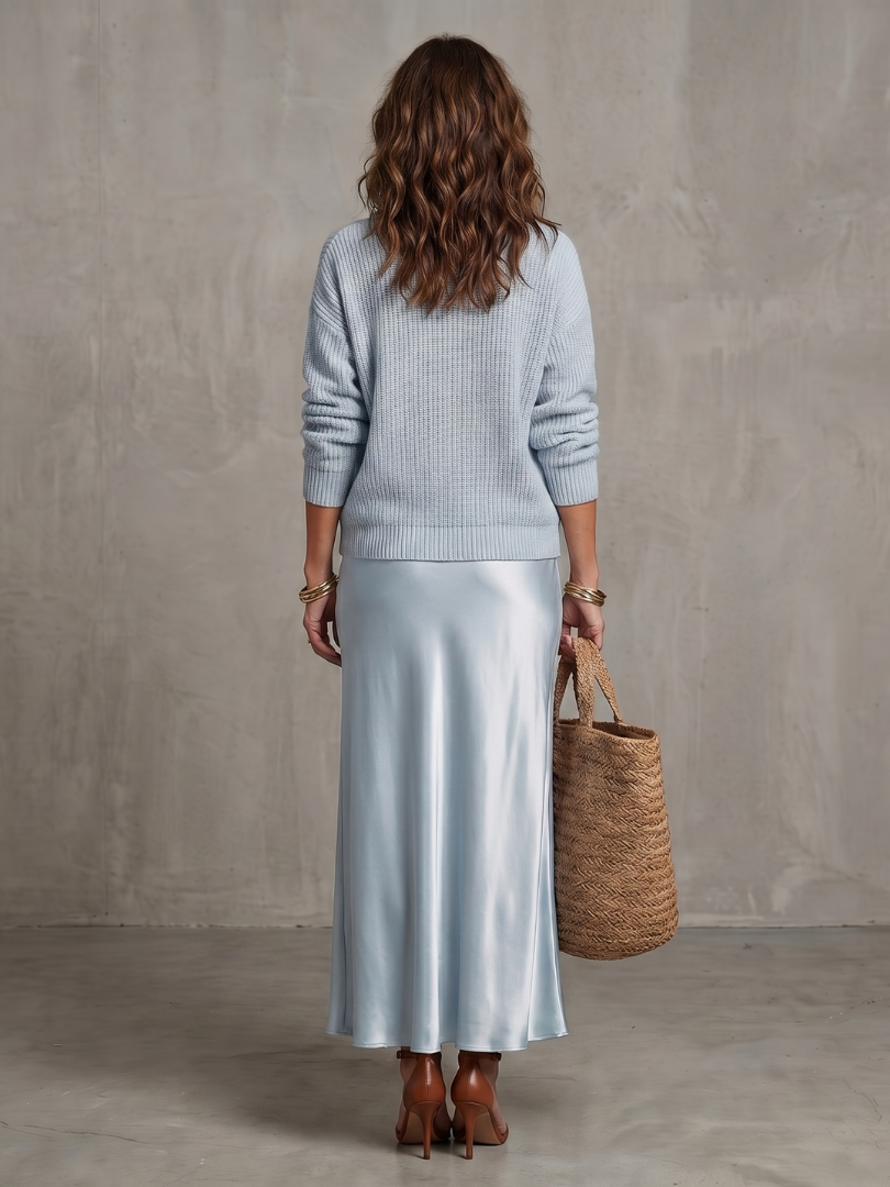 Luciana | Set Maglia e Gonna Satinata Taglio Sbieco