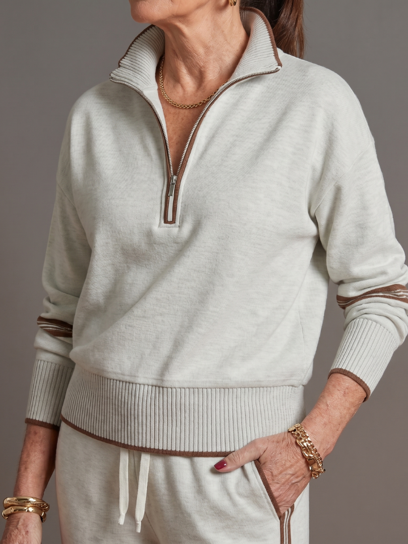 Lorenza | Set con Top a Maniche Lunghe con Zip e Pantaloni a Gamba Larga con Striscia Laterale