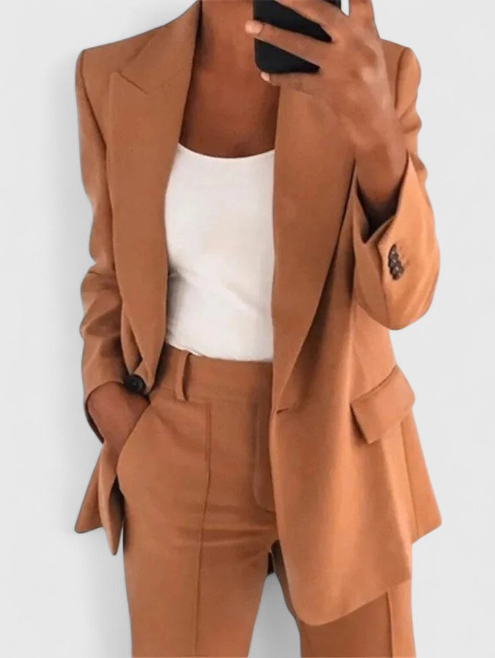 Emberlee | tailleur elegante