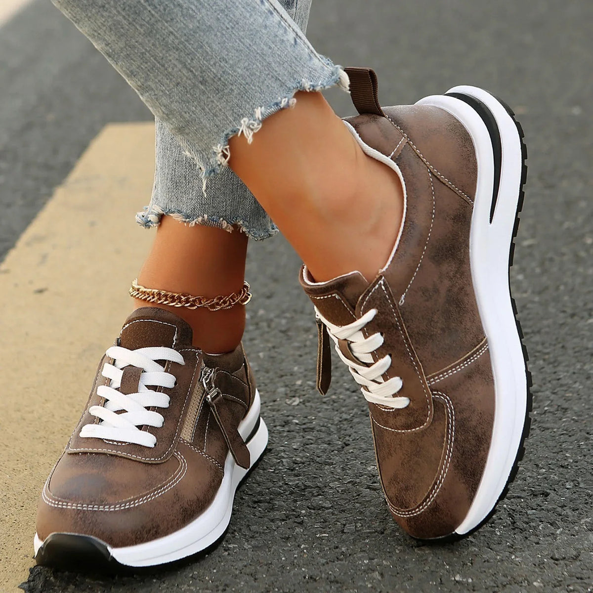 Mina | Sneaker Ortopedica