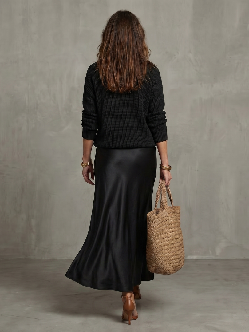 Luciana | Set Maglia e Gonna Satinata Taglio Sbieco