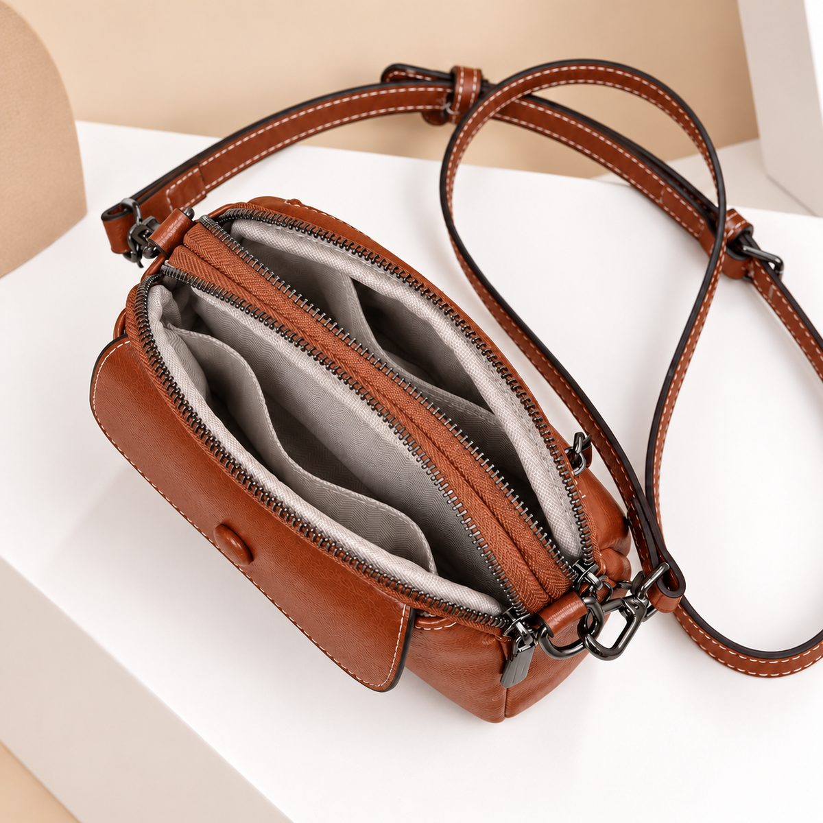 Brunella | Borsa a Tracolla Multitasche