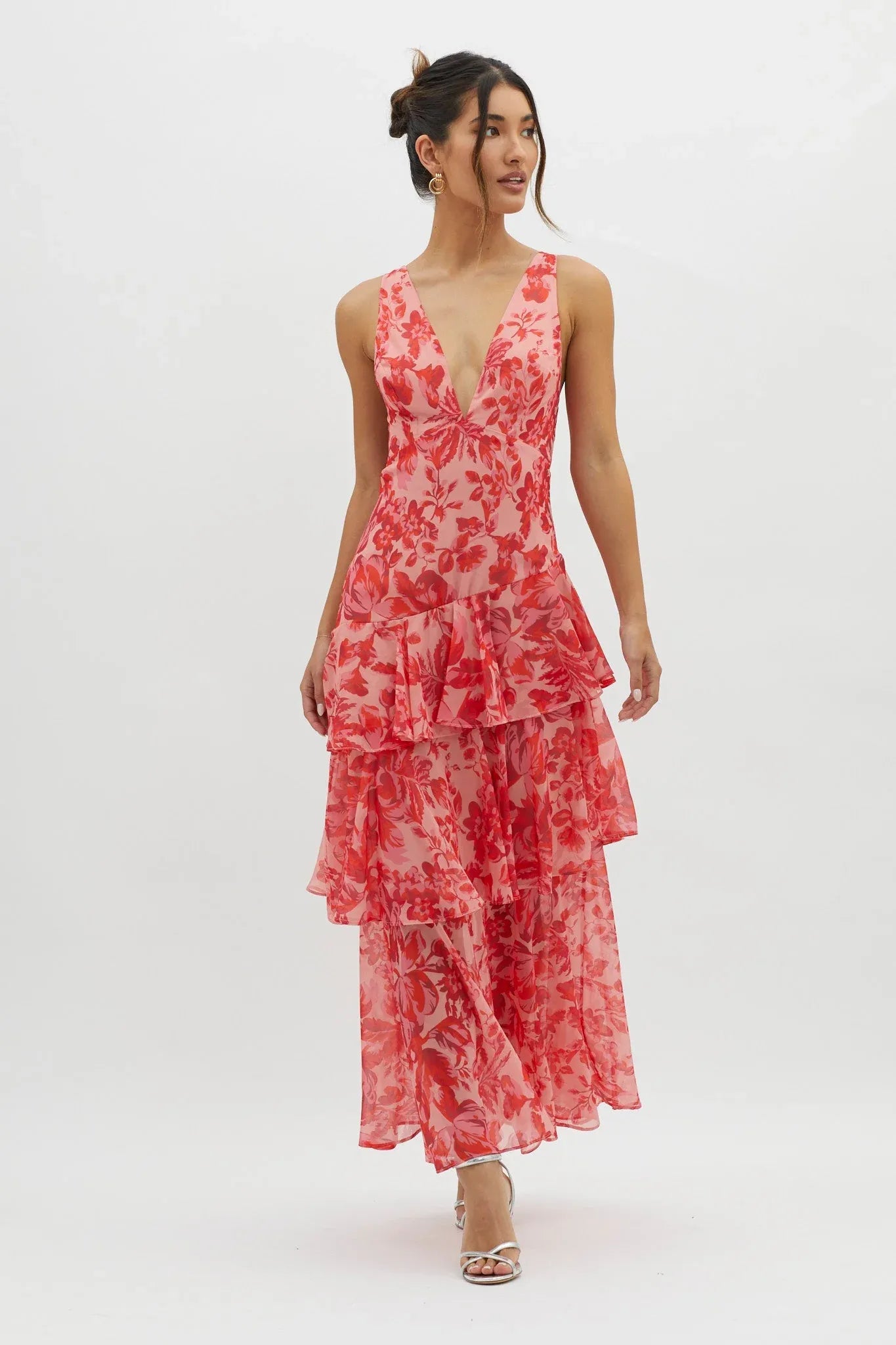 Maya | Vestido largo floral con volantes