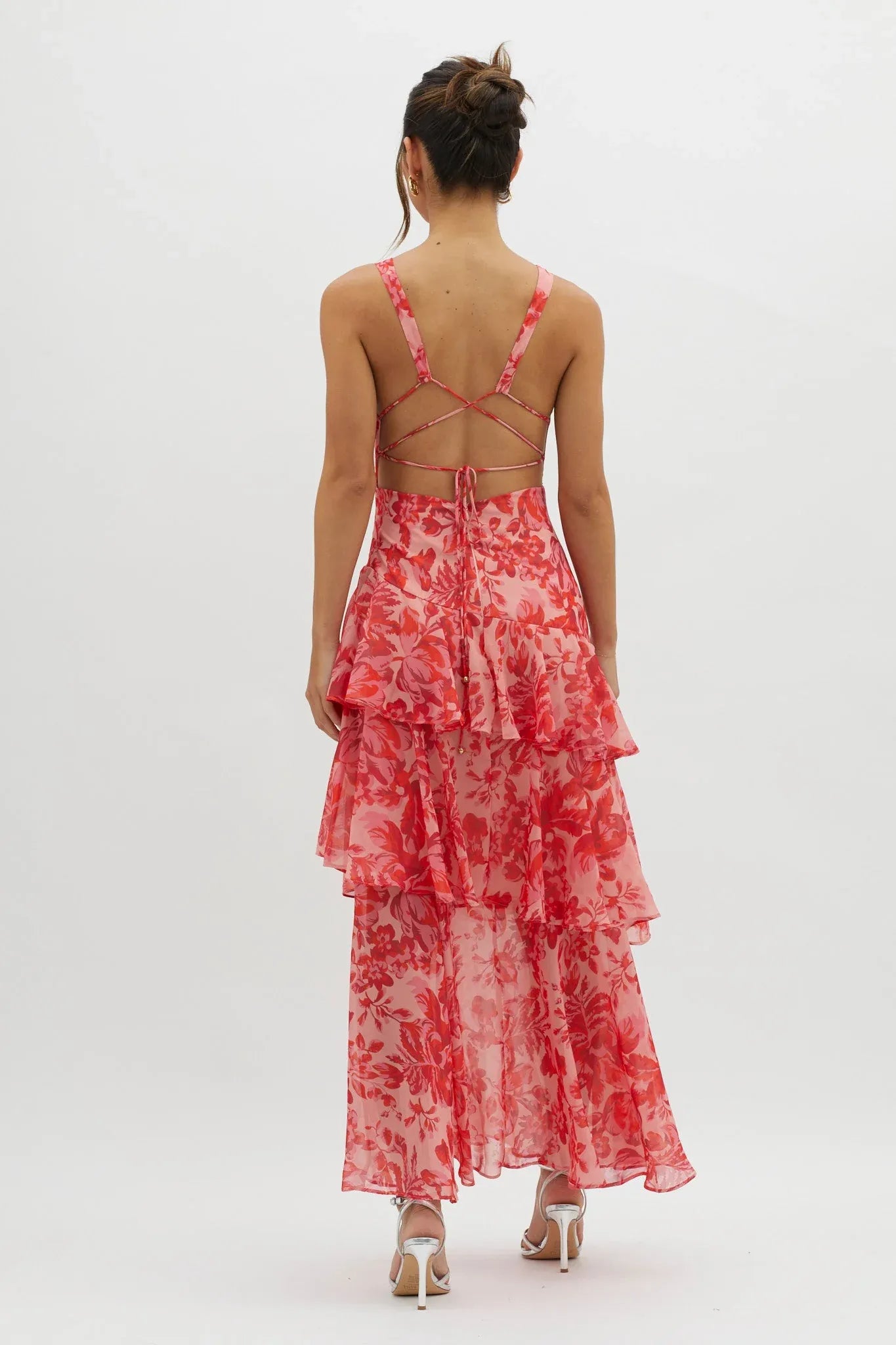Maya | Vestido largo floral con volantes